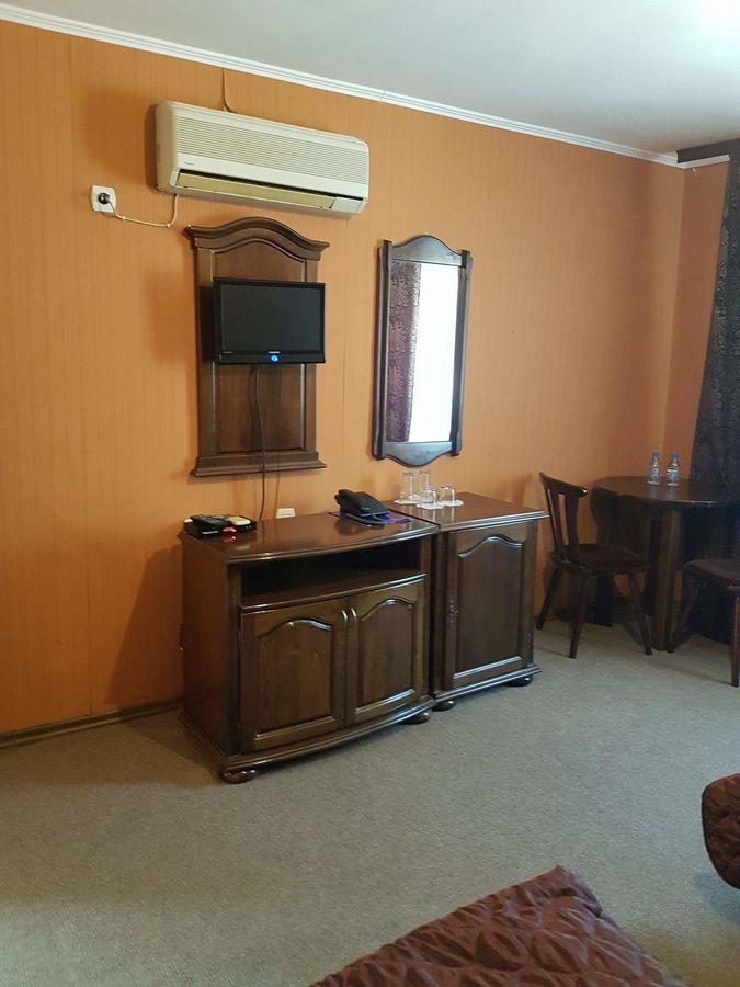 Motel Paradise Oryakhovo Bagian luar foto