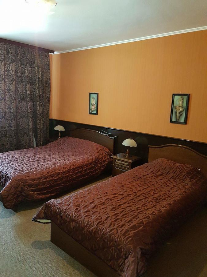 Motel Paradise Oryakhovo Bagian luar foto